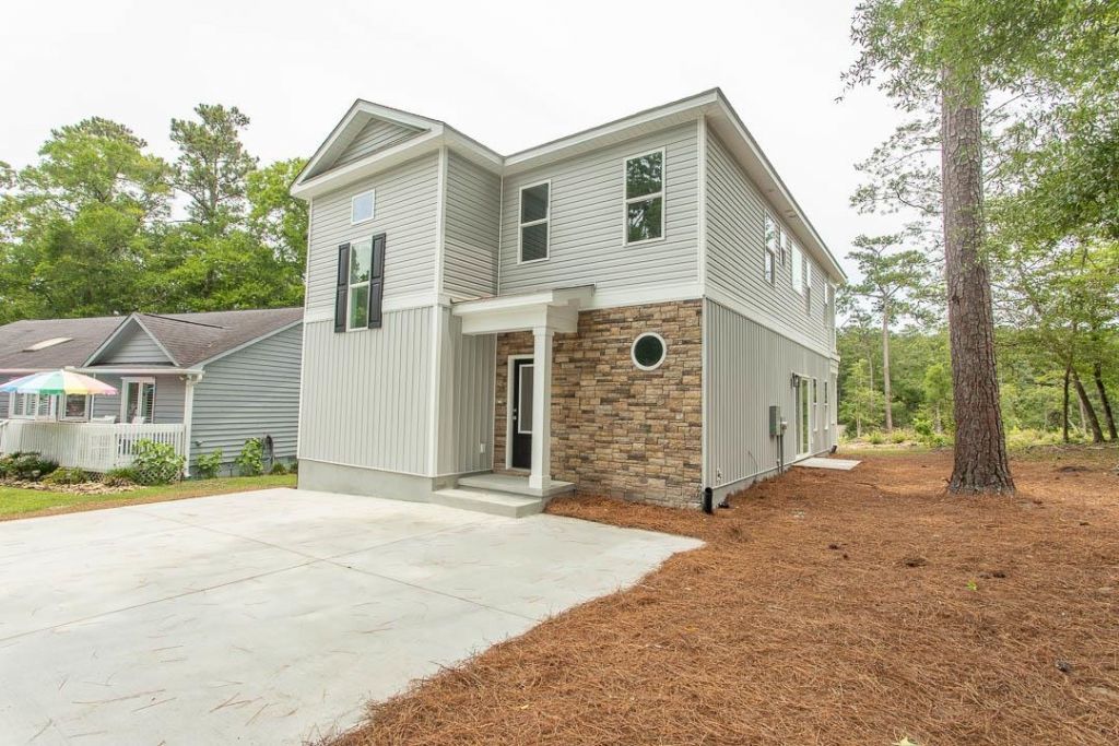 2212 Dykman Circle Photo 35