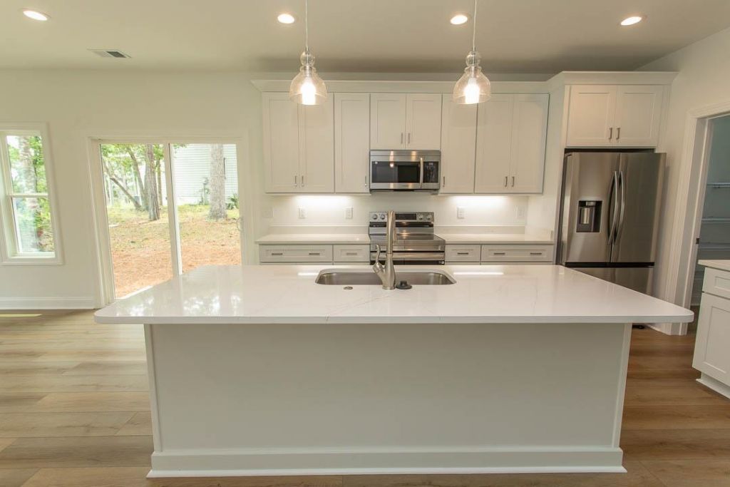 2212 Dykman Circle Photo 4