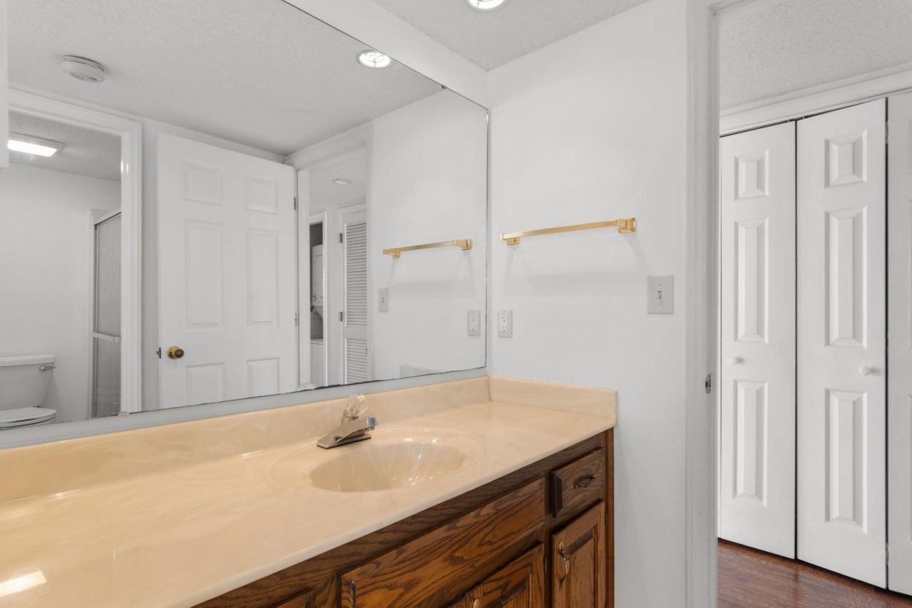 4218 Pinehurst Circle Photo 18