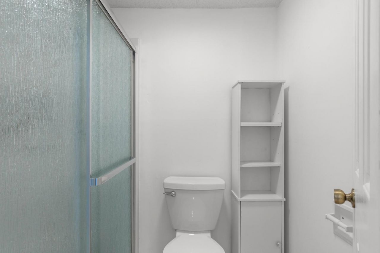 4218 Pinehurst Circle Photo 19