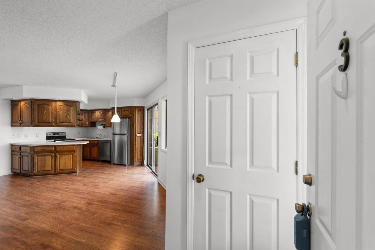 4218 Pinehurst Circle Photo 5