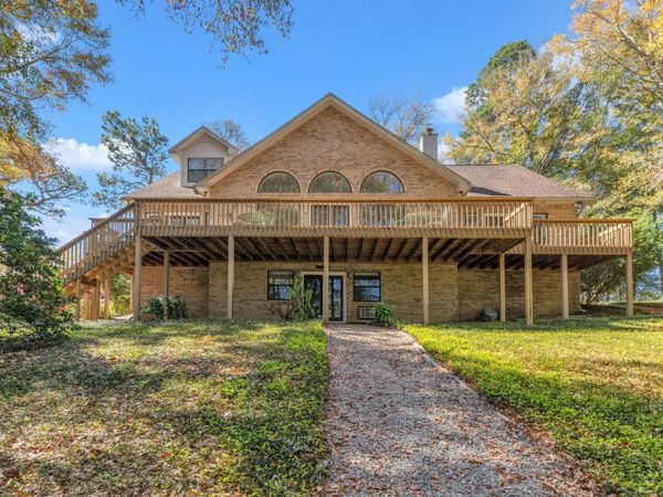 446 Marion Drive, Niceville, FL 32578