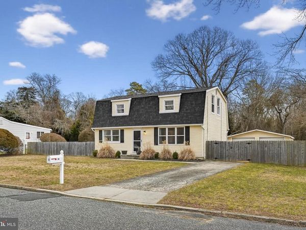 17 SISKIN LA, CAPE MAY COURT HOUSE, NJ 08210