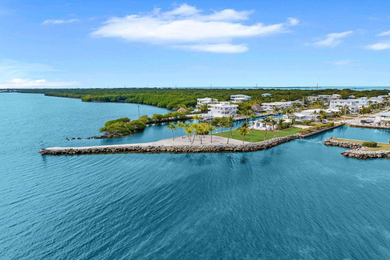 76 Ocean Drive, Key Largo, FL 33037 Photo