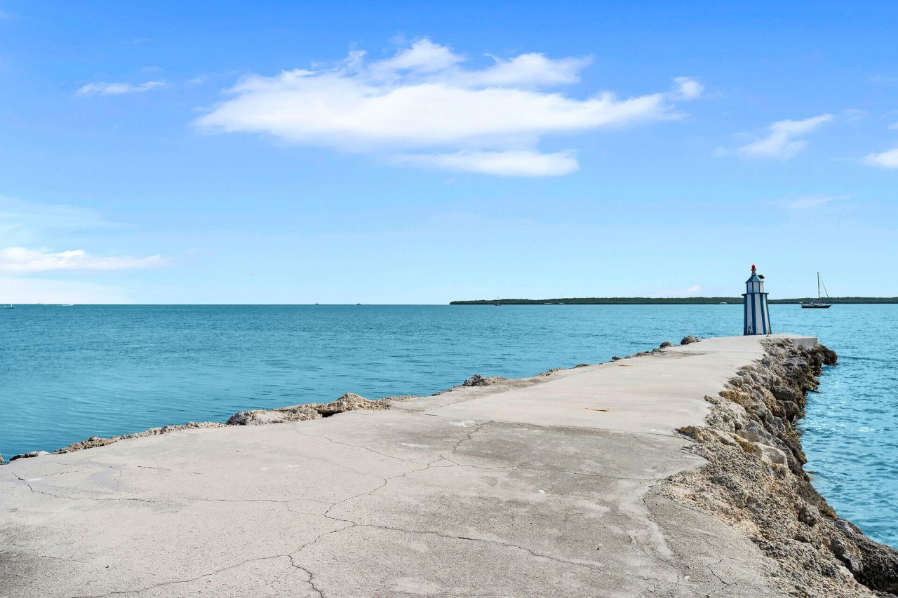 76 Ocean Drive, Key Largo, FL 33037 Photo