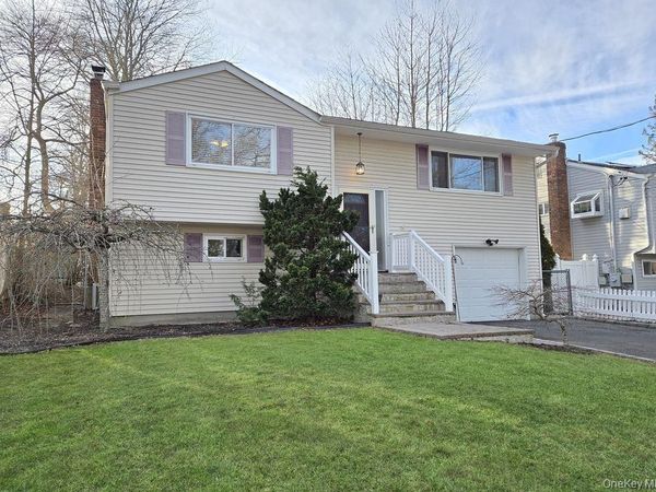 21A Thorney Avenue, Huntington Station, NY 11746