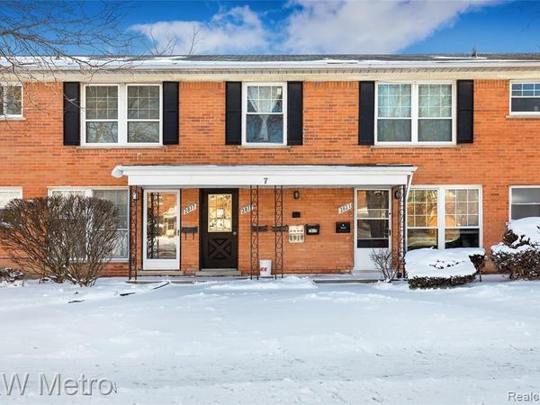 2817 W 13 Mile Road, Royal Oak, MI 48073