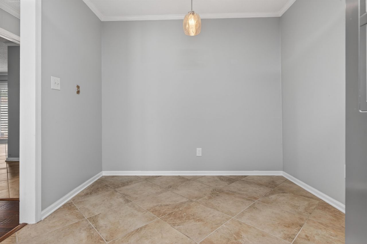 5 San Marks Ct. Photo 17