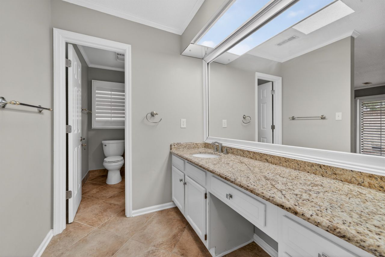 5 San Marks Ct. Photo 22