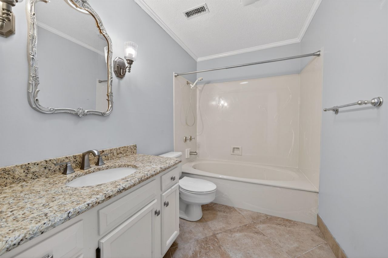 5 San Marks Ct. Photo 23