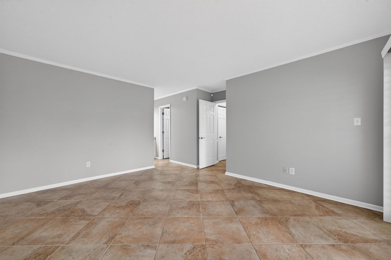 5 San Marks Ct. Photo 25