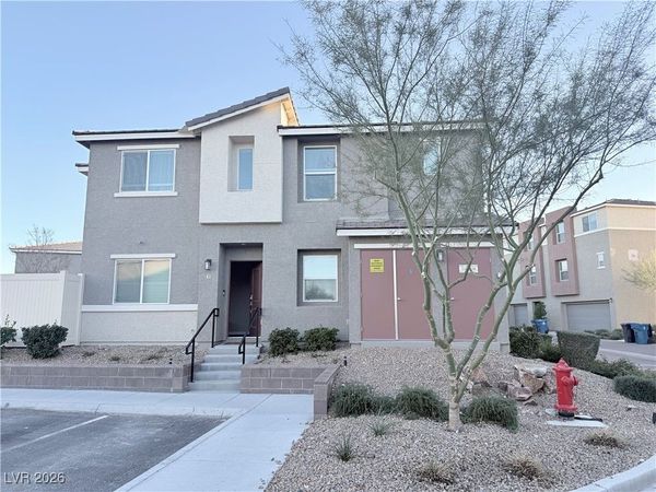 2872 Atomic Tangerine Way, Unit 1, Las Vegas, NV 89183