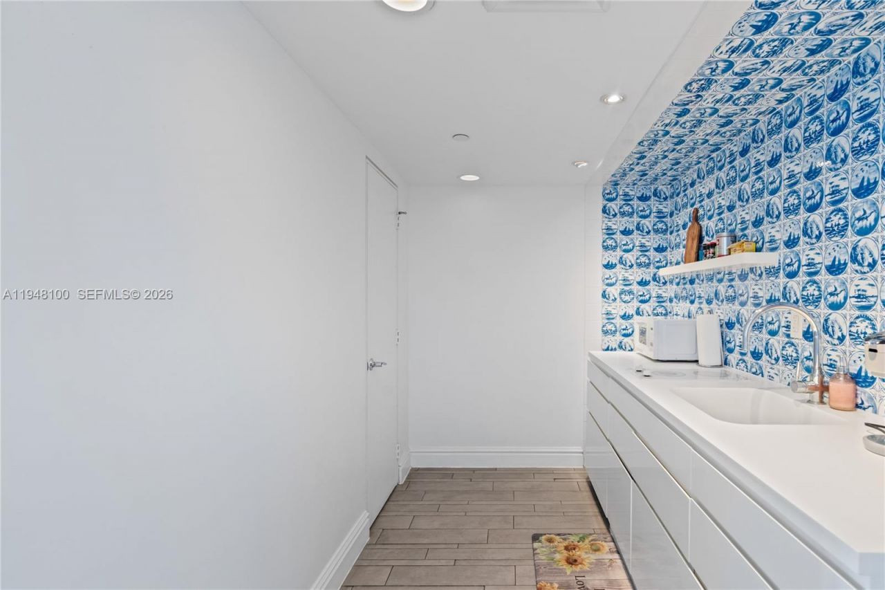 1100 West Ave , Unit 616, Miami Beach, FL 33139 Photo