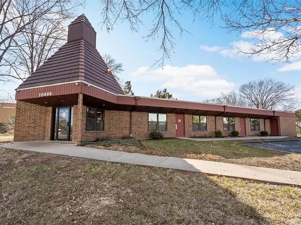 10484 Marty Street, Overland Park, KS 66212