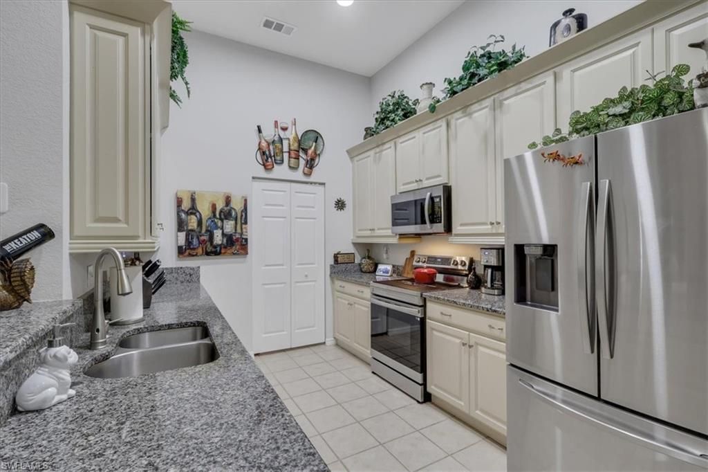 27107 N Matheson Ave, Unit 204, Bonita Springs, FL 34135 Photo