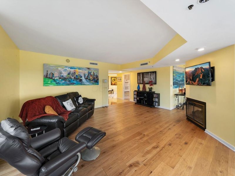 155 W Main Street, Unit 1901, Columbus, OH 43215 Photo 18