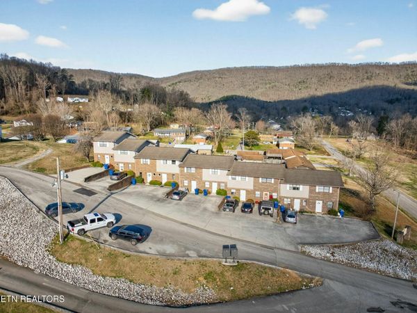 147 Waddell Circle, Oak Ridge, TN 37830