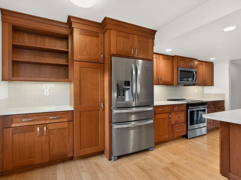 2730 Hurstland Court, Crestview Hills, KY 41017 Photo 3