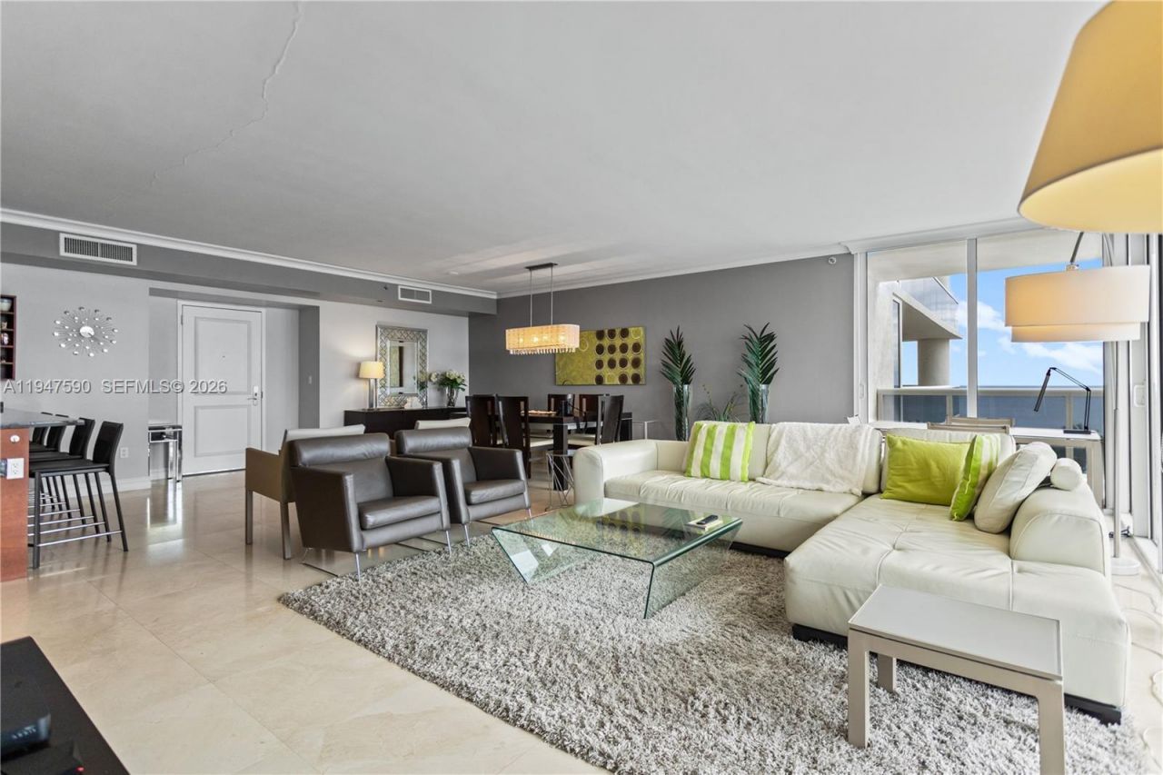 1850 S Ocean Dr, Unit 805, Hallandale Beach, FL 33009 Photo