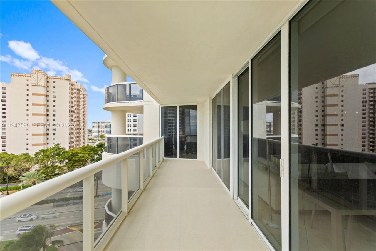 1850 S Ocean Dr, Unit 805, Hallandale Beach, FL 33009 Photo