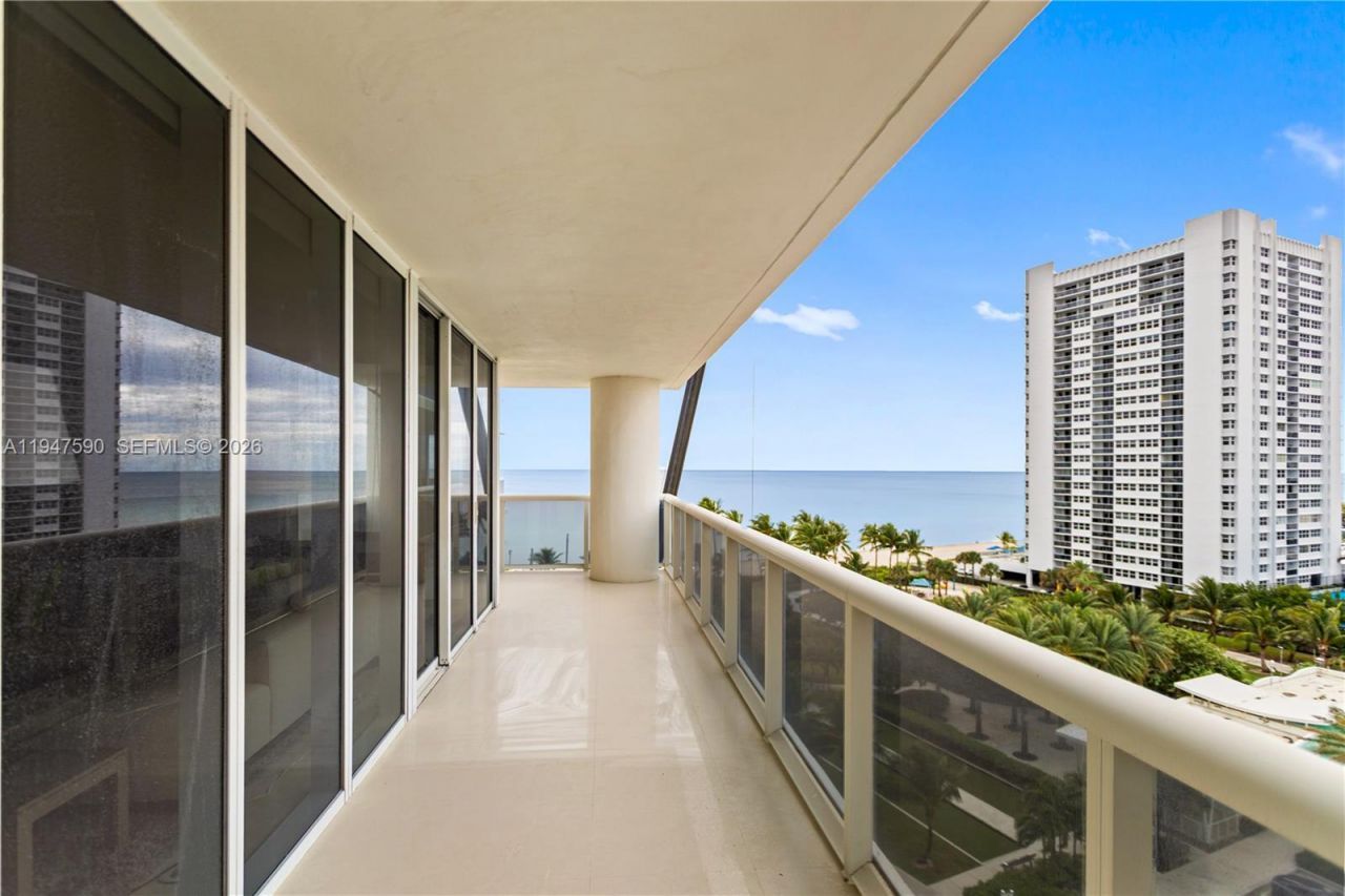 1850 S Ocean Dr, Unit 805, Hallandale Beach, FL 33009 Photo