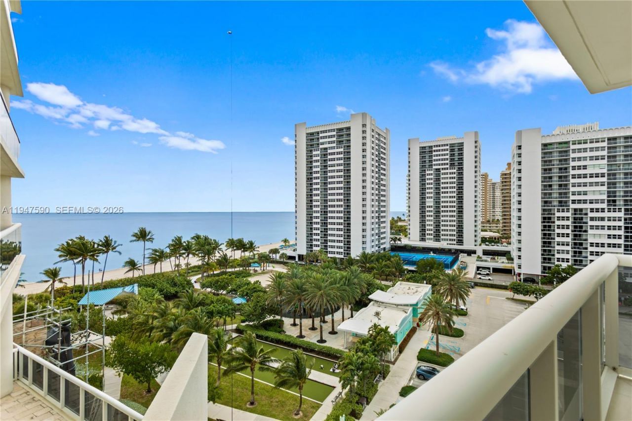 1850 S Ocean Dr, Unit 805, Hallandale Beach, FL 33009 Photo