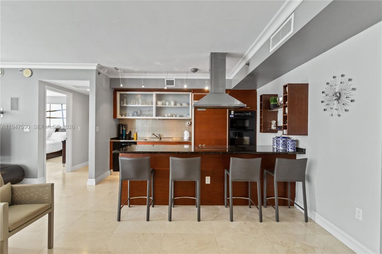 1850 S Ocean Dr, Unit 805, Hallandale Beach, FL 33009 Photo