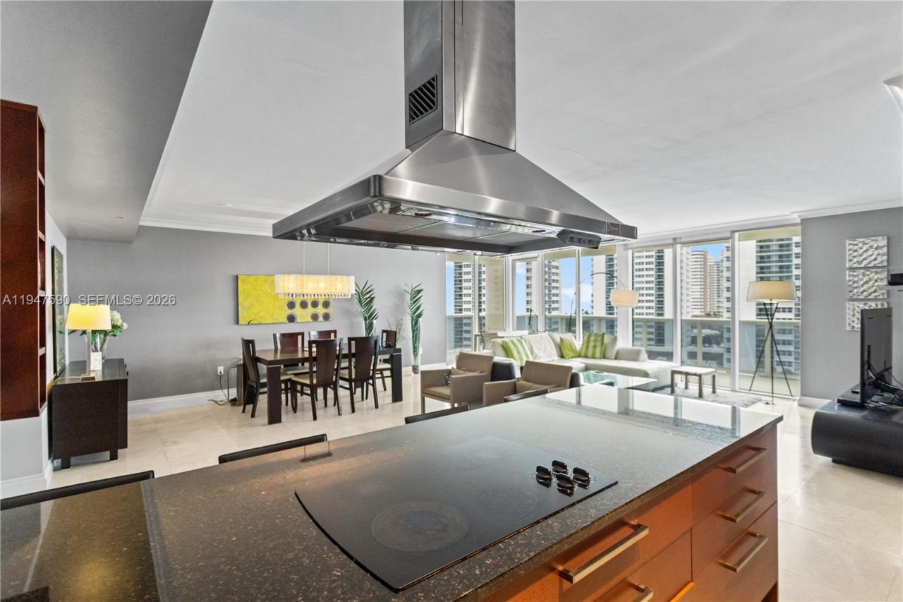 1850 S Ocean Dr, Unit 805, Hallandale Beach, FL 33009 Photo