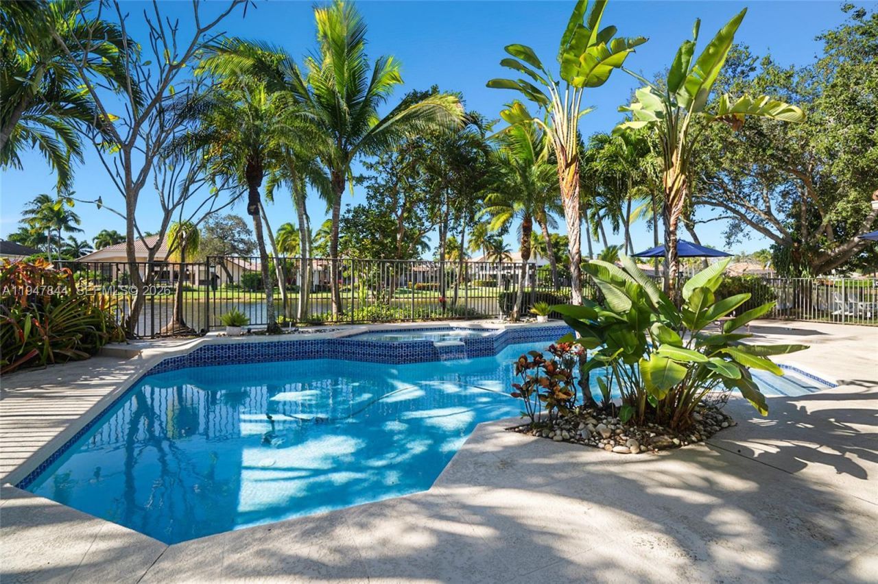 440 Sabal Way, Weston, FL 33326 Photo