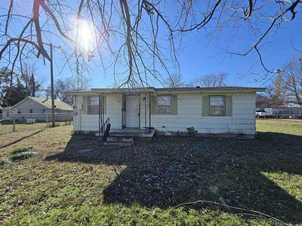 624 S Ozark Avenue, Trumann, AR 72472