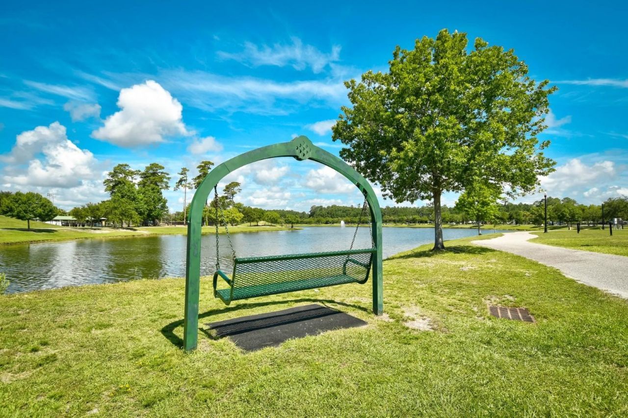 536 Redwood Ave. Photo 33