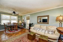 536 Redwood Ave. photo 4