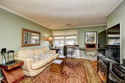 536 Redwood Ave. photo 4