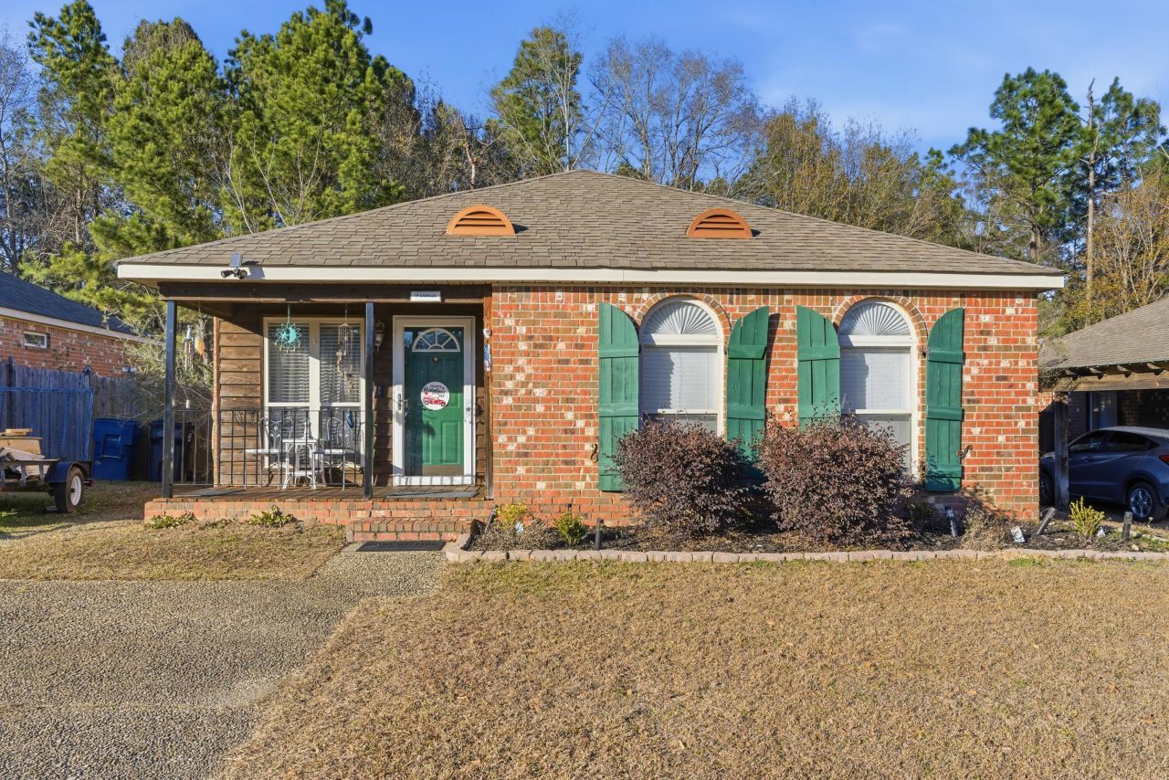 17 Lasalle St., Hattiesburg, MS 39402 Main Photo