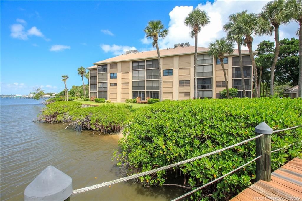 4490 NE Sandpebble Trace, Unit 105, Stuart, FL 34996 Photo