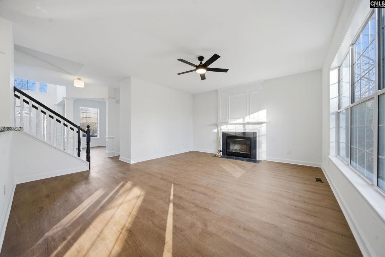 300 W Ashford Way Photo 12