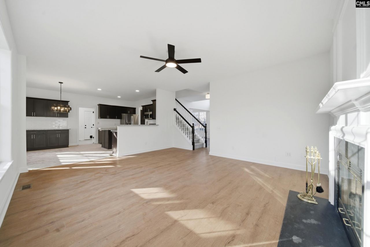 300 W Ashford Way Photo 13