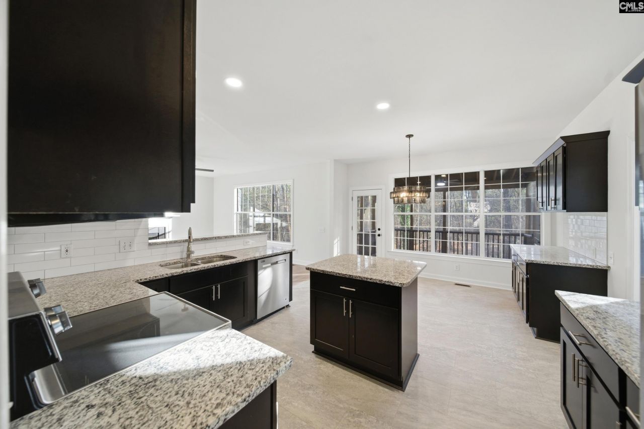 300 W Ashford Way Photo 17