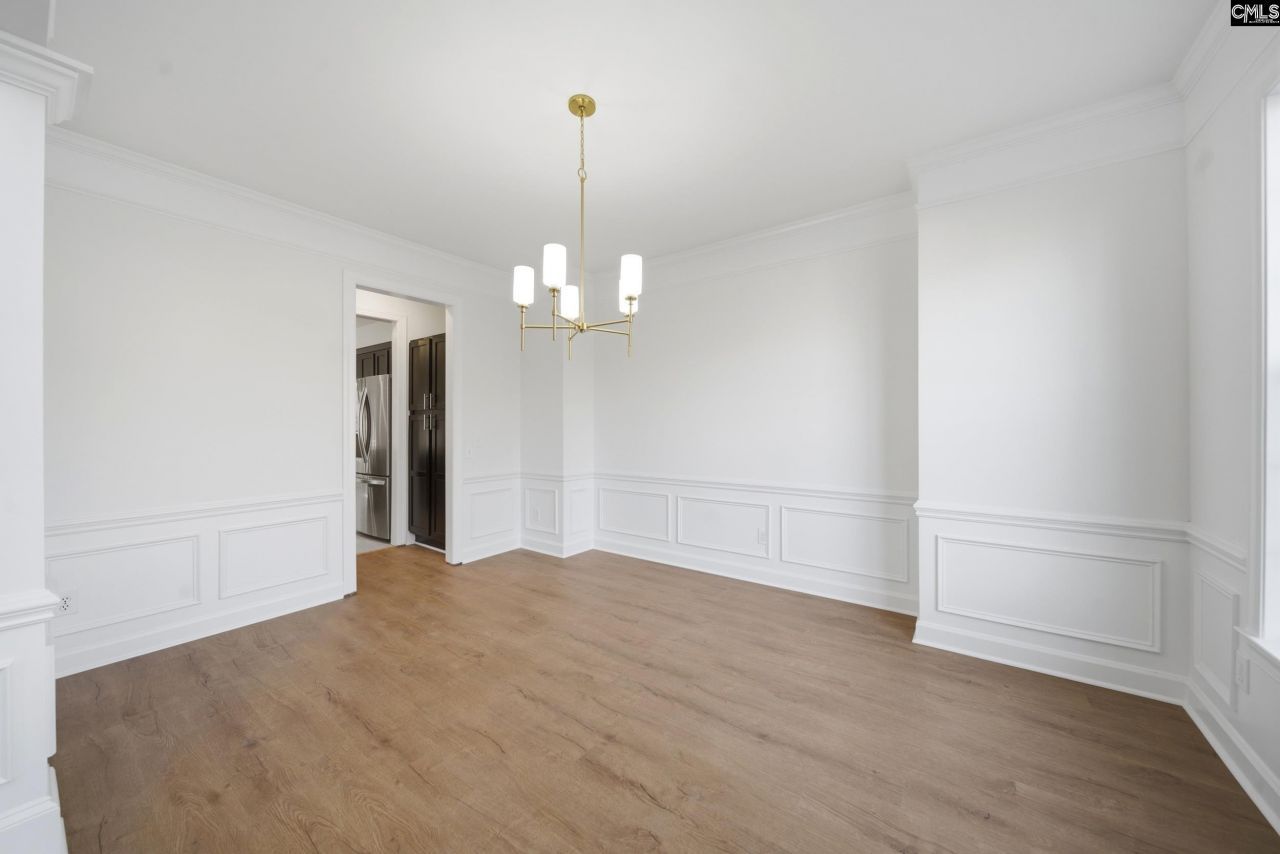 300 W Ashford Way Photo 6