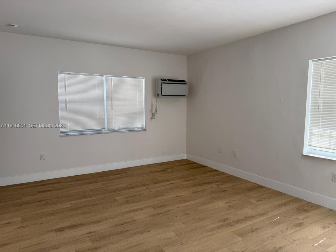 7611 Harding Ave, Unit 5, Miami Beach, FL 33141 Photo