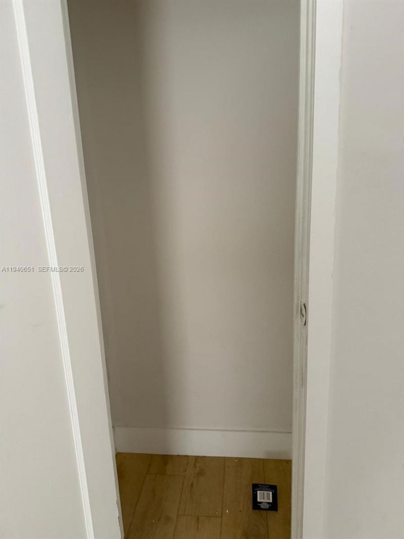 7611 Harding Ave, Unit 5, Miami Beach, FL 33141 Photo