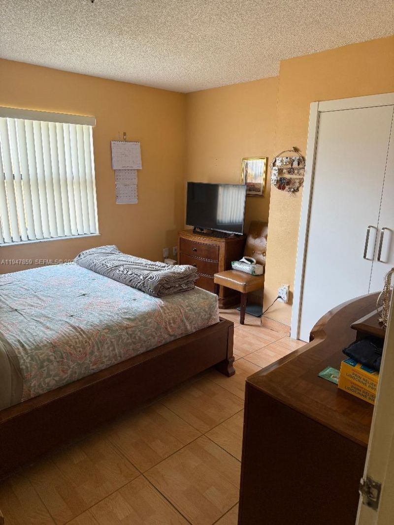 20924 Grouper Dr, Cutler Bay, FL 33189 Photo