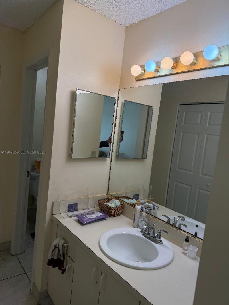 20924 Grouper Dr, Cutler Bay, FL 33189 Photo