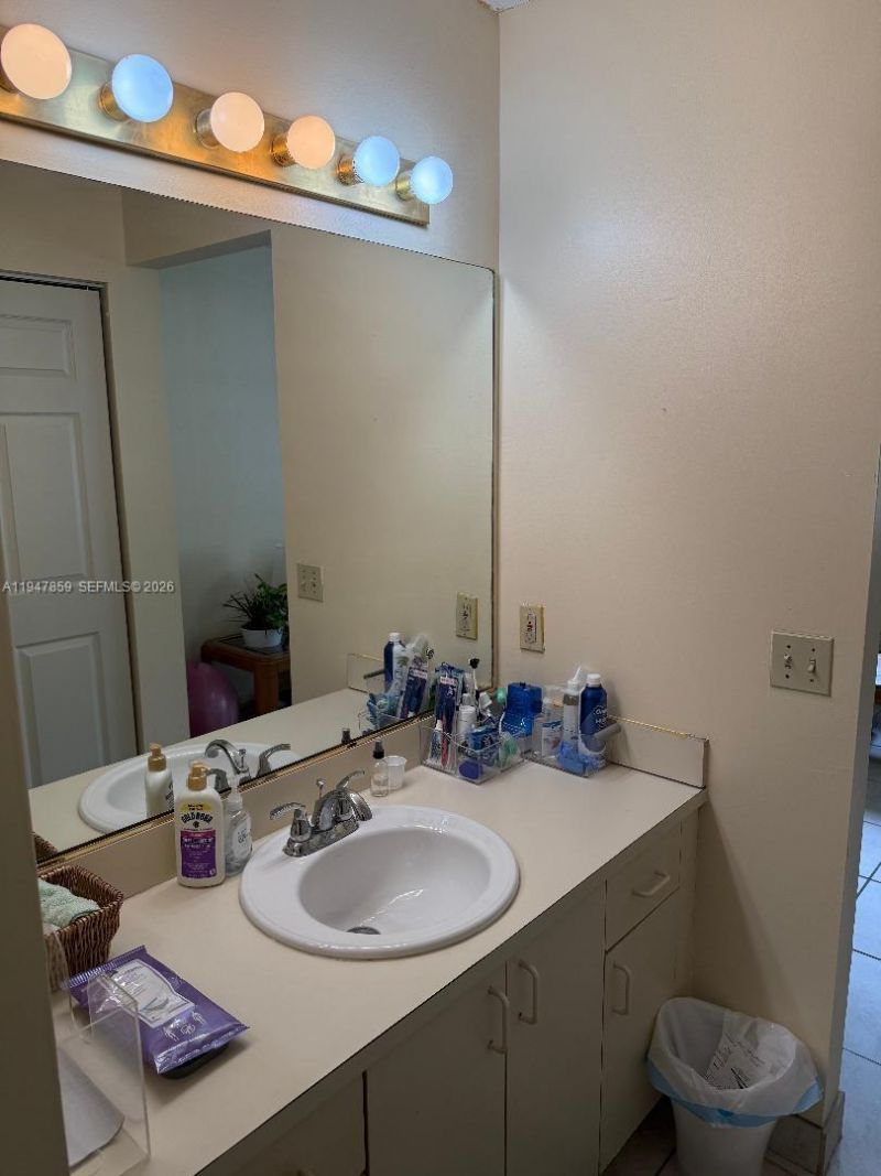 20924 Grouper Dr, Cutler Bay, FL 33189 Photo