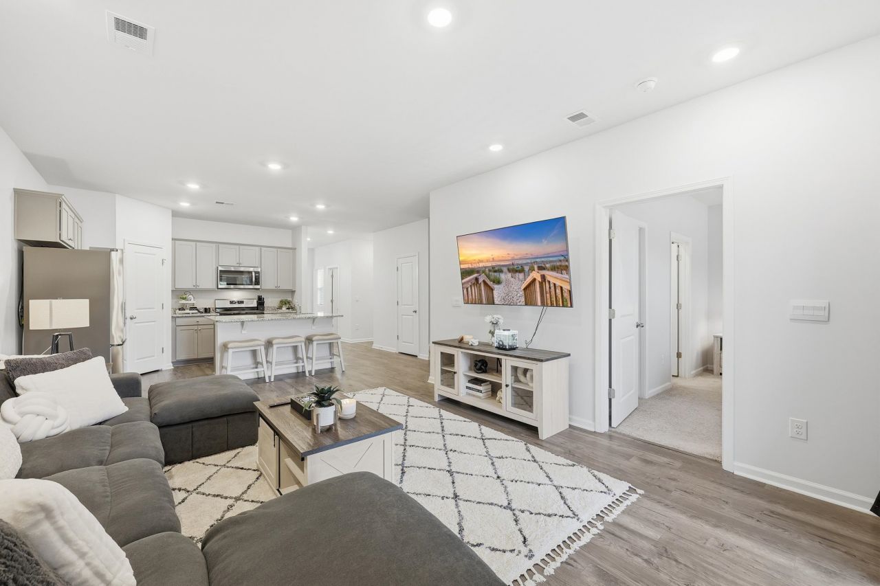 3122 Bells Lake Circle Photo 8