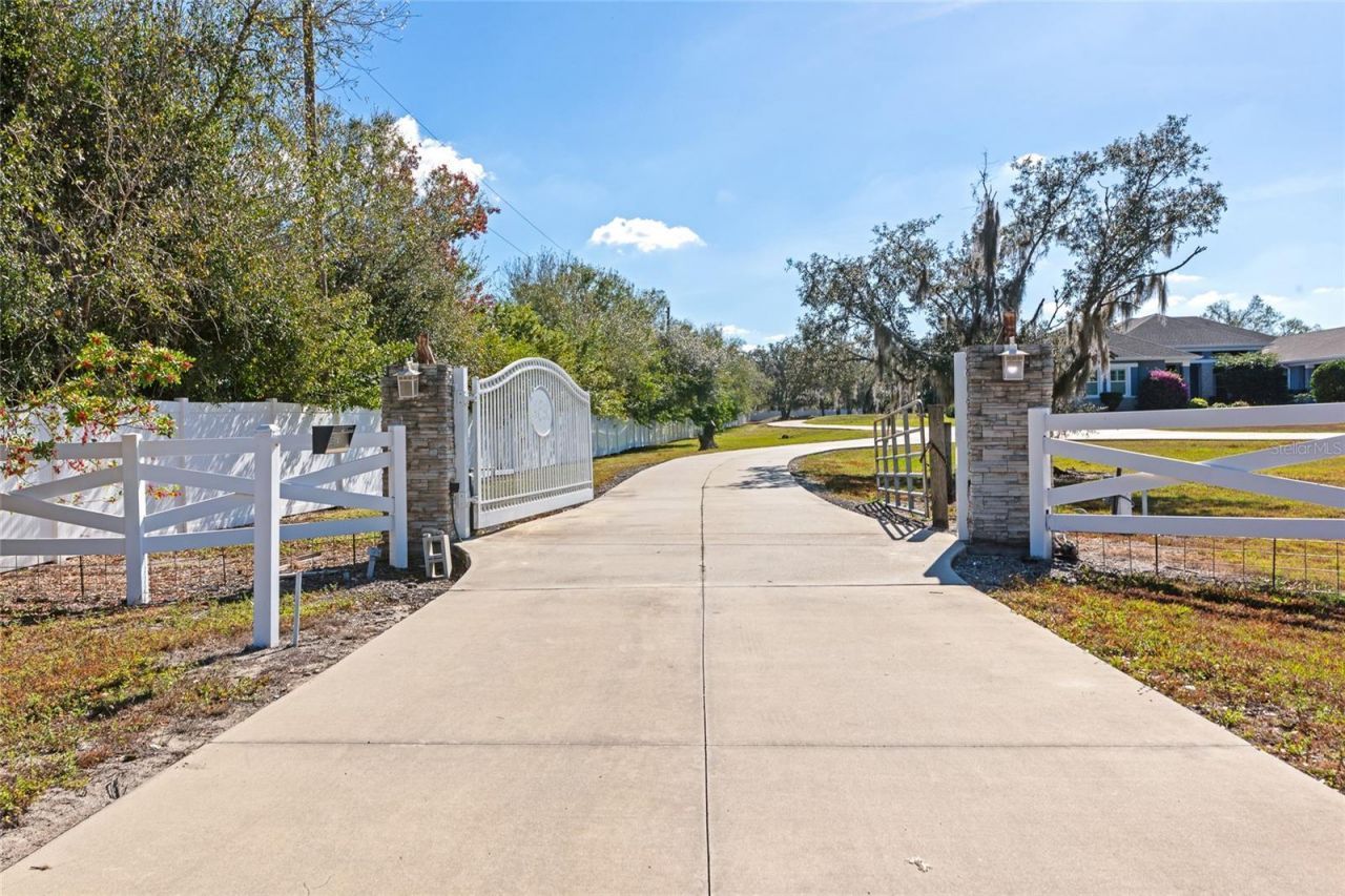28154 Gopher Hill Road, Myakka City, FL 34251 Photo