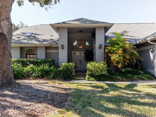 802 CENTERWOOD DRIVE, TARPON SPRINGS, FL 34688