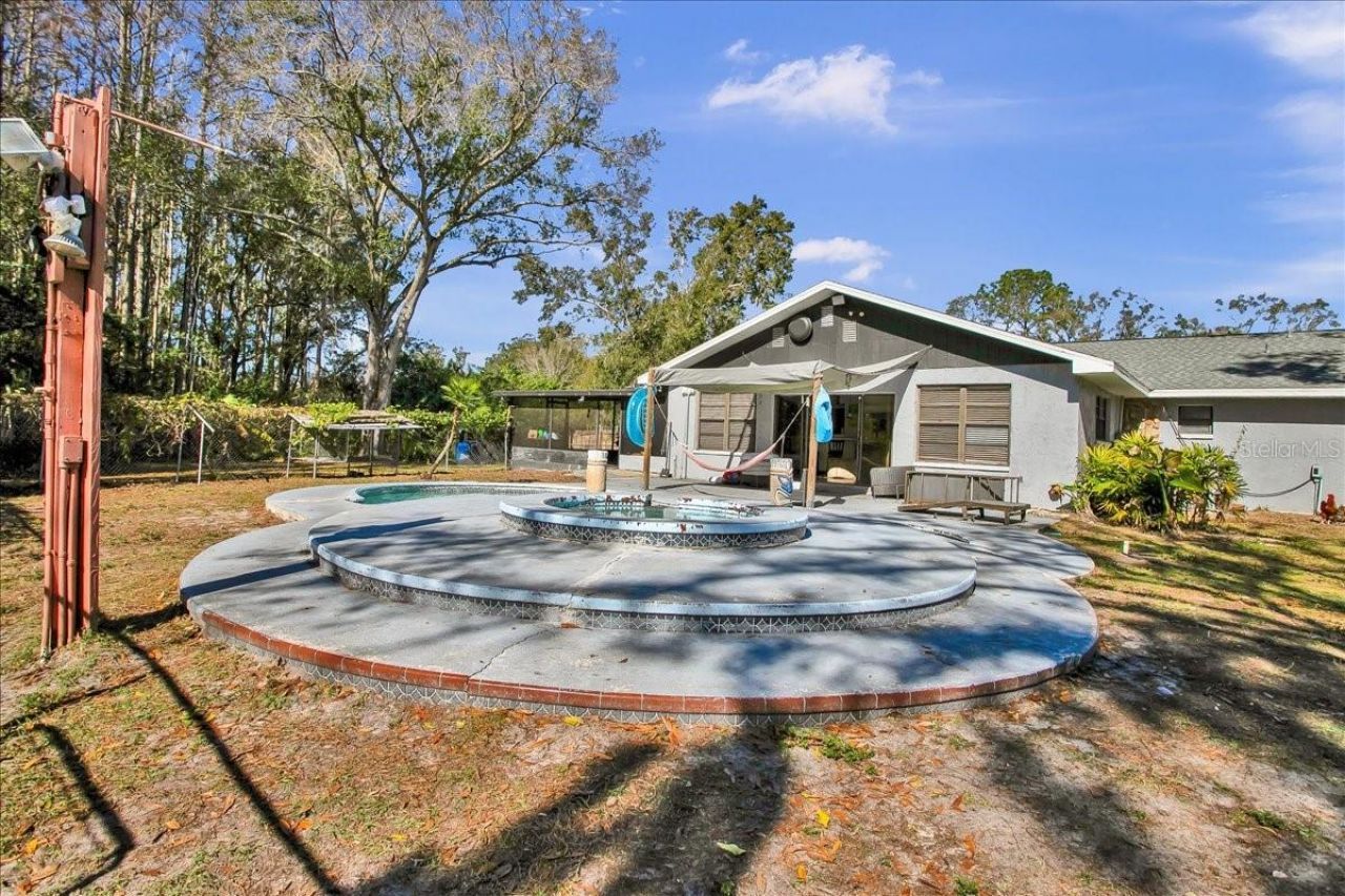 6124 Lynn Road, Tampa, FL 33625 Photo