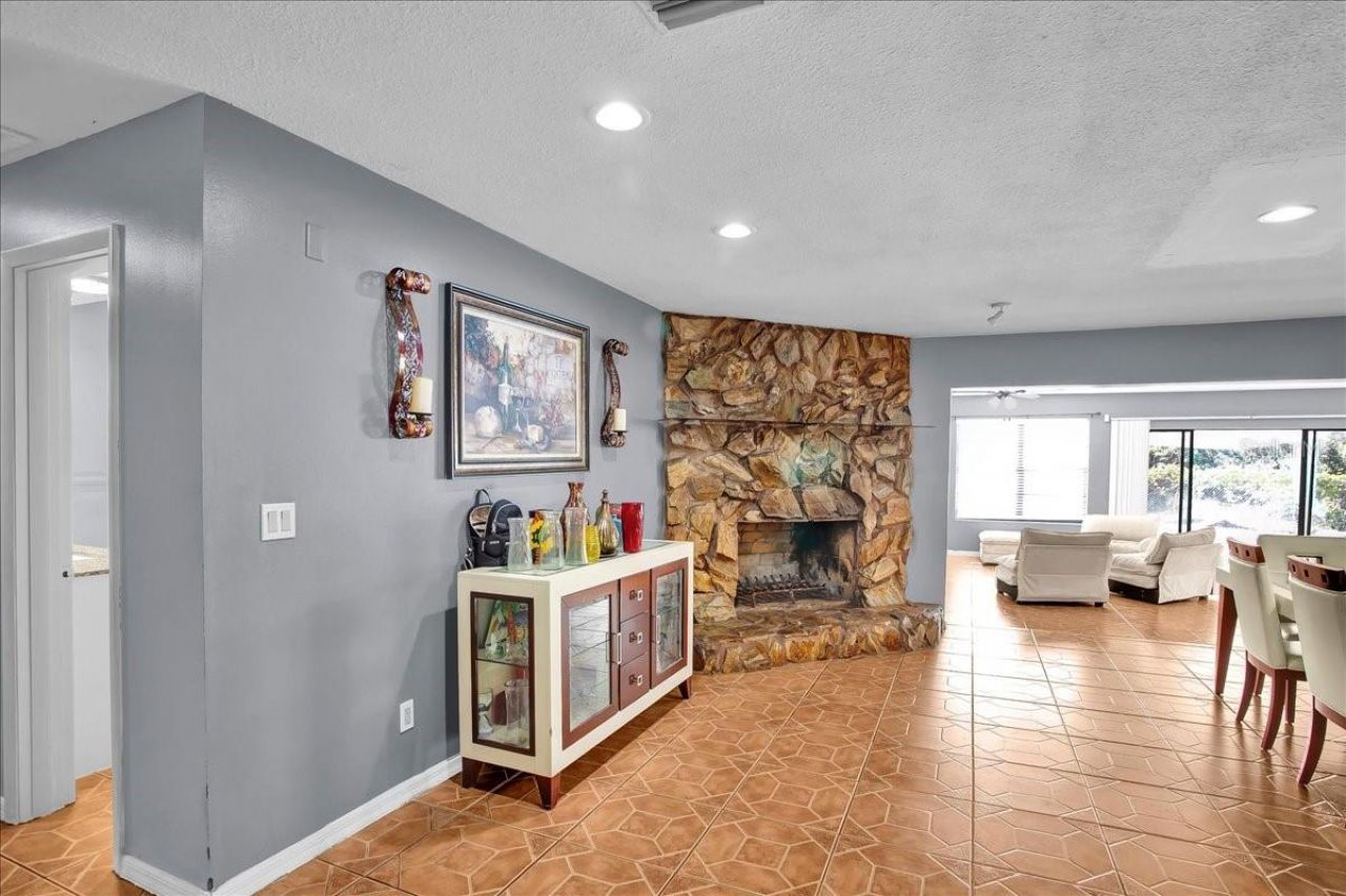 6124 Lynn Road, Tampa, FL 33625 Photo