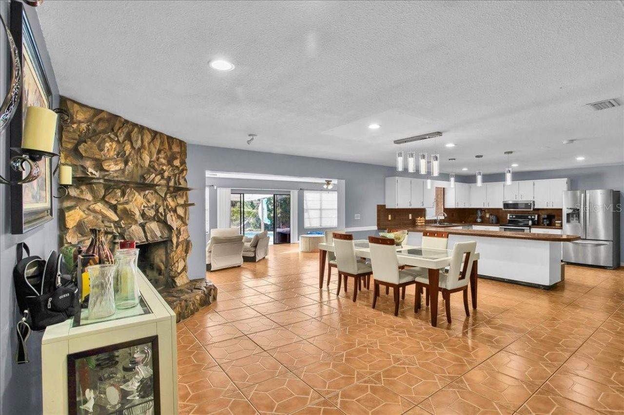 6124 Lynn Road, Tampa, FL 33625 Photo